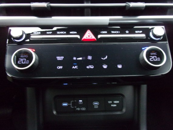 HYUNDAI Tucson Tucson DV-008.jpg